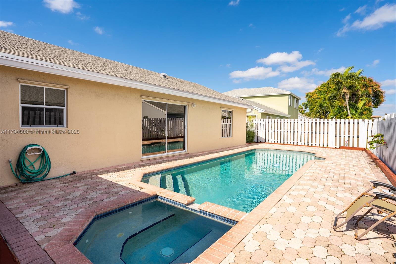 3970 72nd Way, Davie, FL 33314