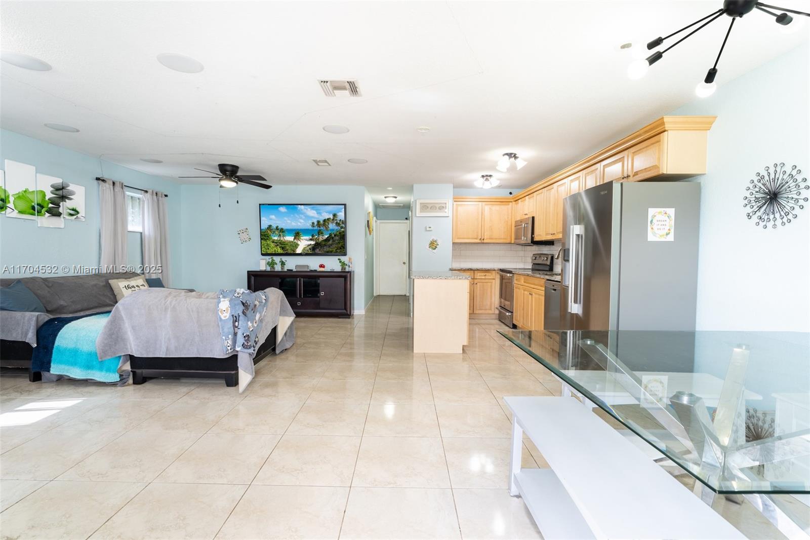 3725 84th Ave, Sunrise, FL 33351