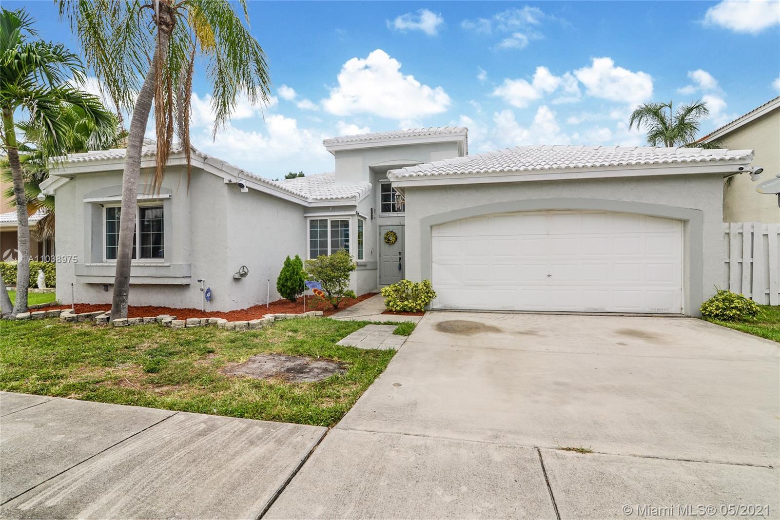 10191 9th Ln, Pembroke Pines, FL 33025