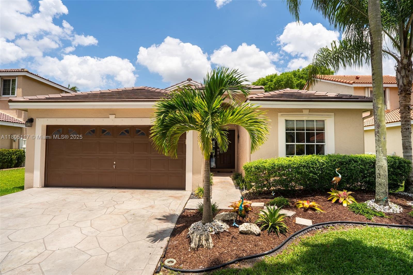 921 176th Ave, Pembroke Pines, FL 33029