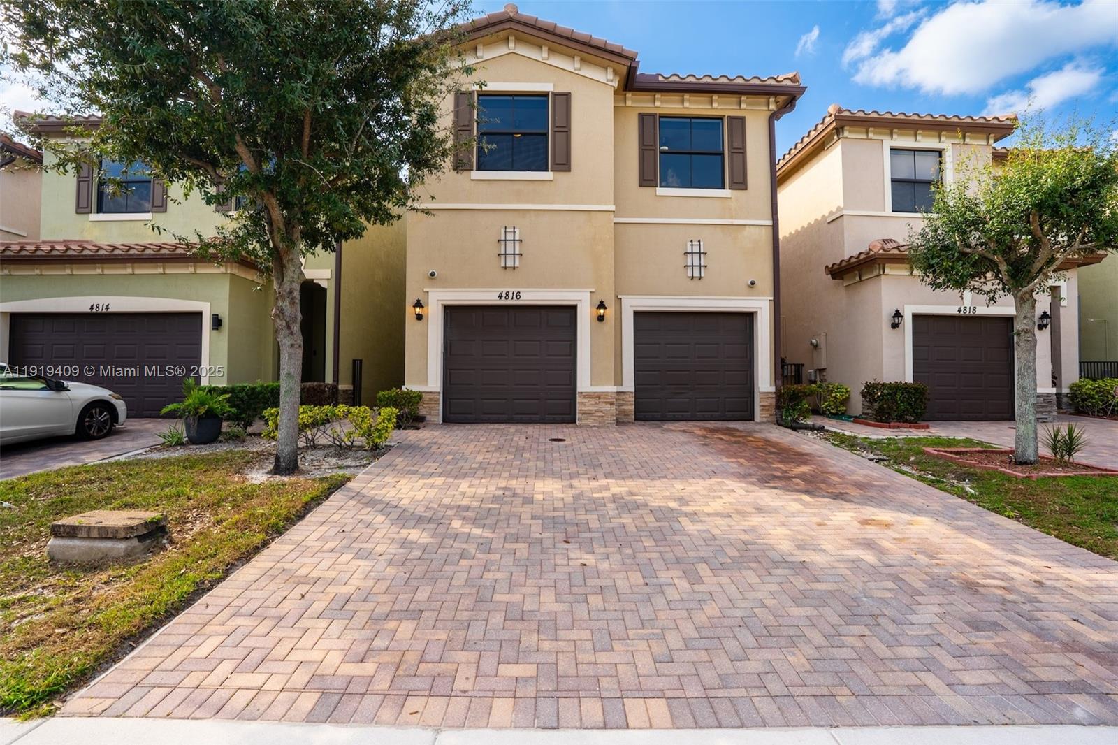 4816 56th Ct, Tamarac, FL 33319
