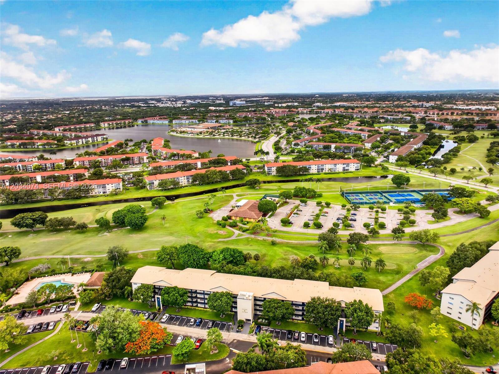 700 128th Ave, Pembroke Pines, FL 33027
