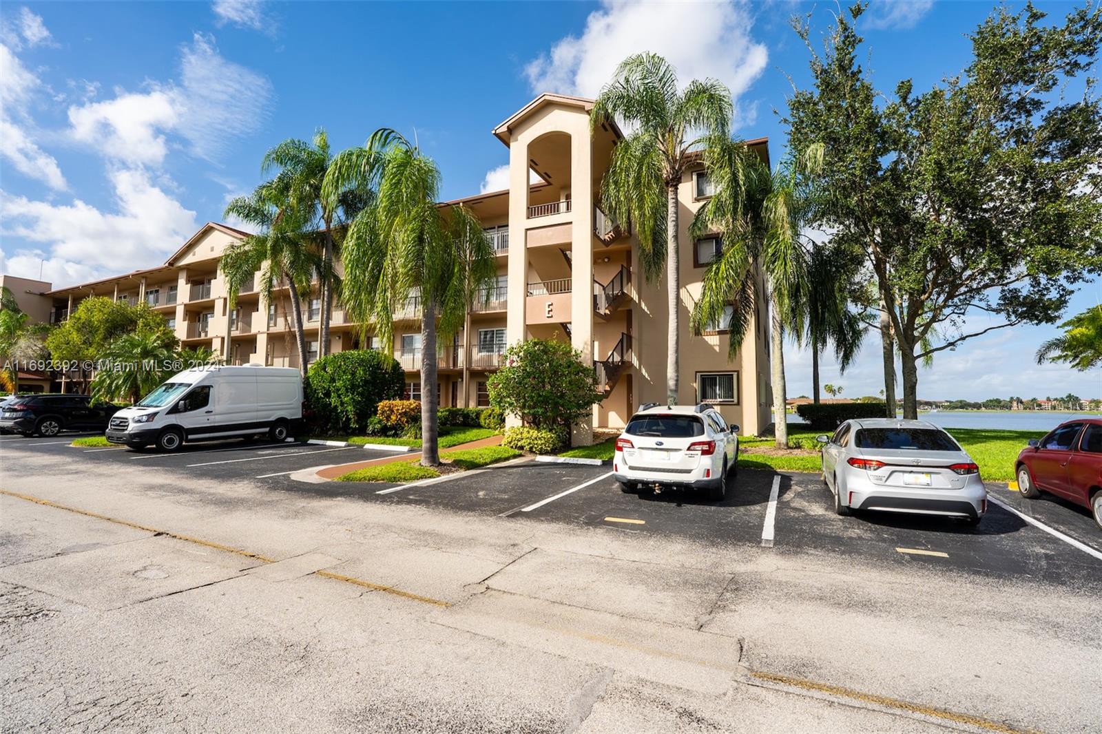 13355 16th Ct, Pembroke Pines, FL 33027