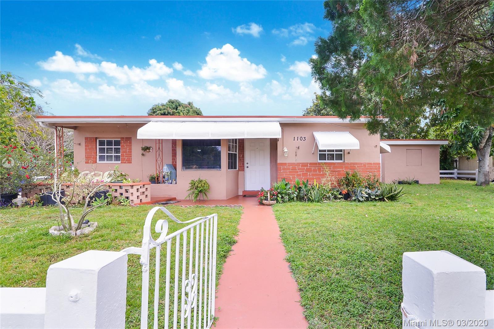 1103 63rd Ave, Hollywood, FL 33024