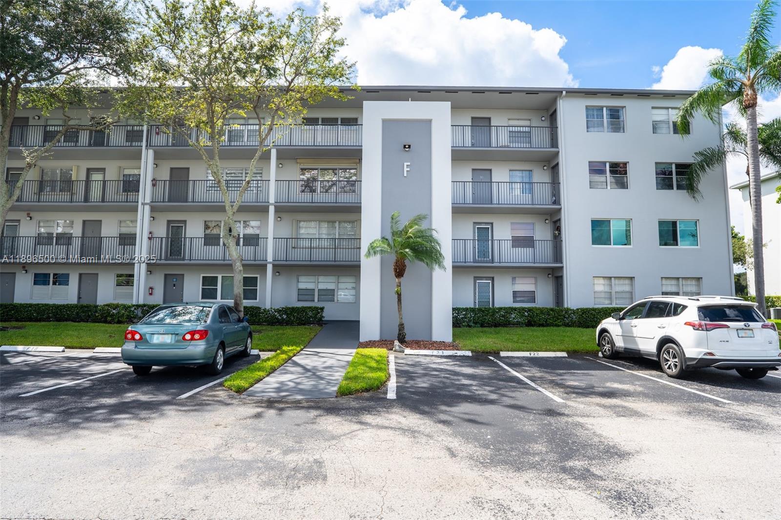 400 134th Way, Pembroke Pines, FL 33027