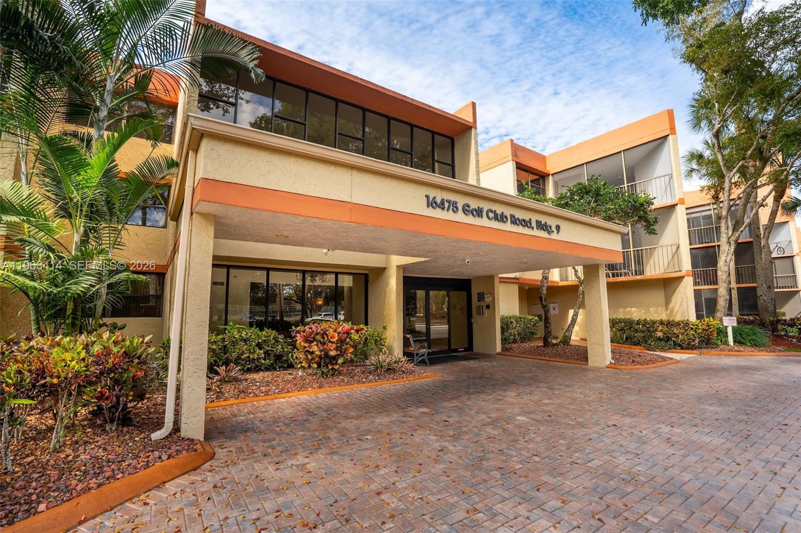 16475 Golf Club Rd, Weston, FL 33326