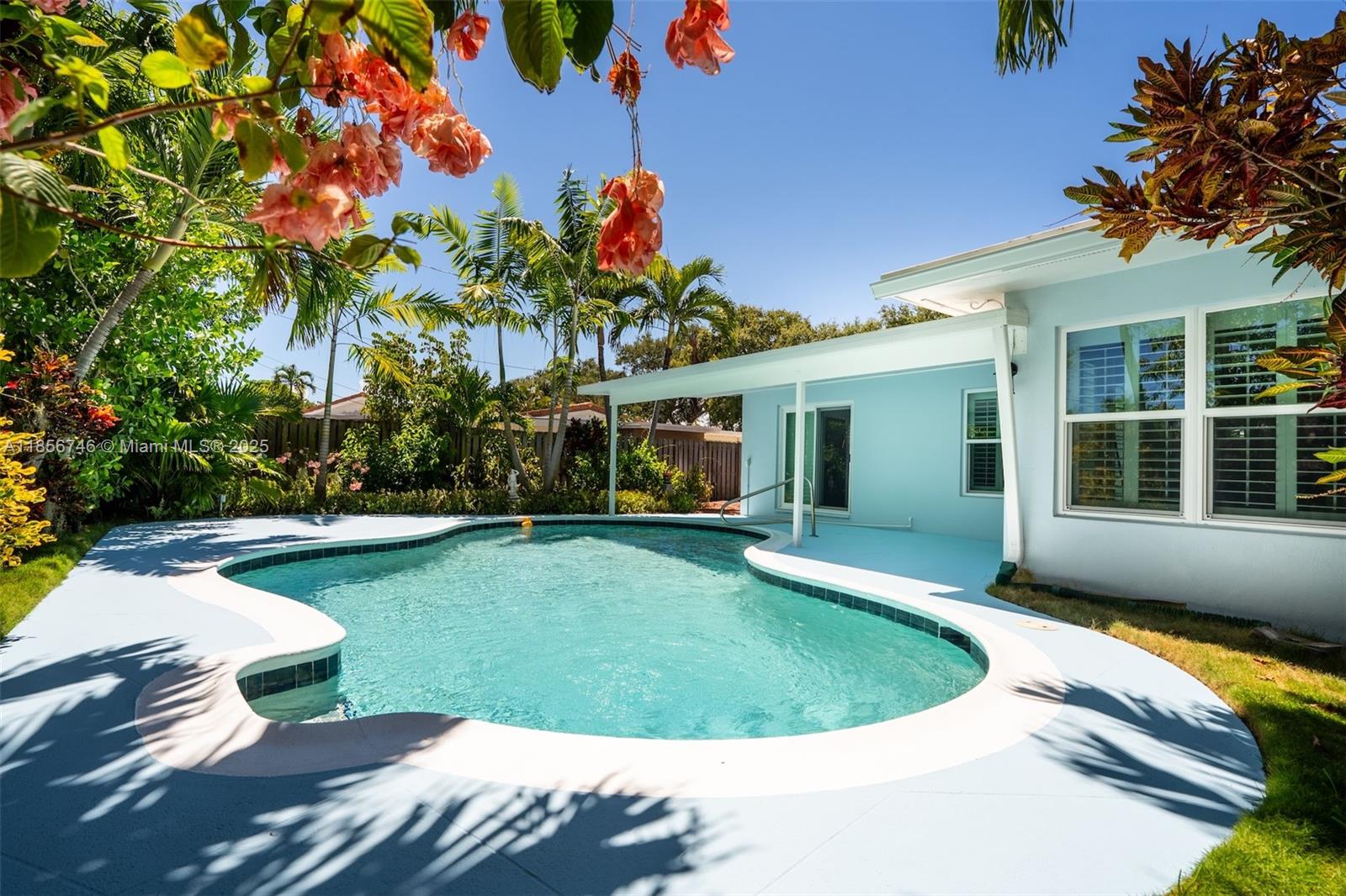 4010 22nd Ave, Lighthouse Point, FL 33064