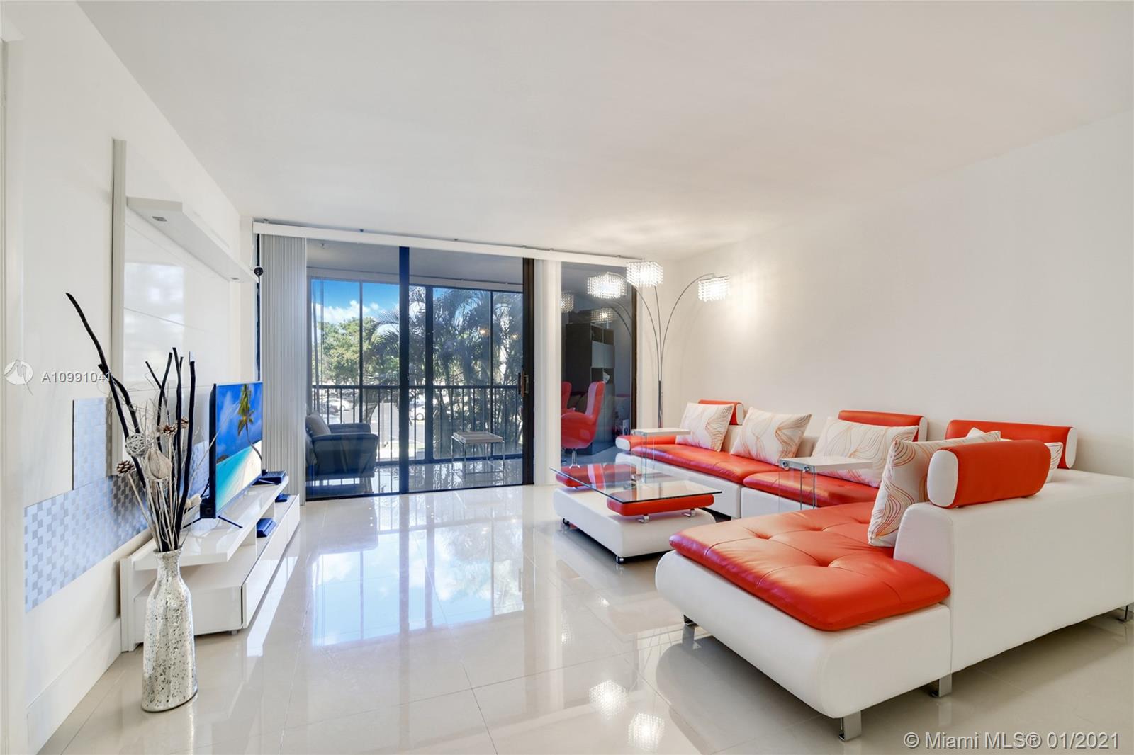 16300 Golf Club Rd, Weston, FL 33326