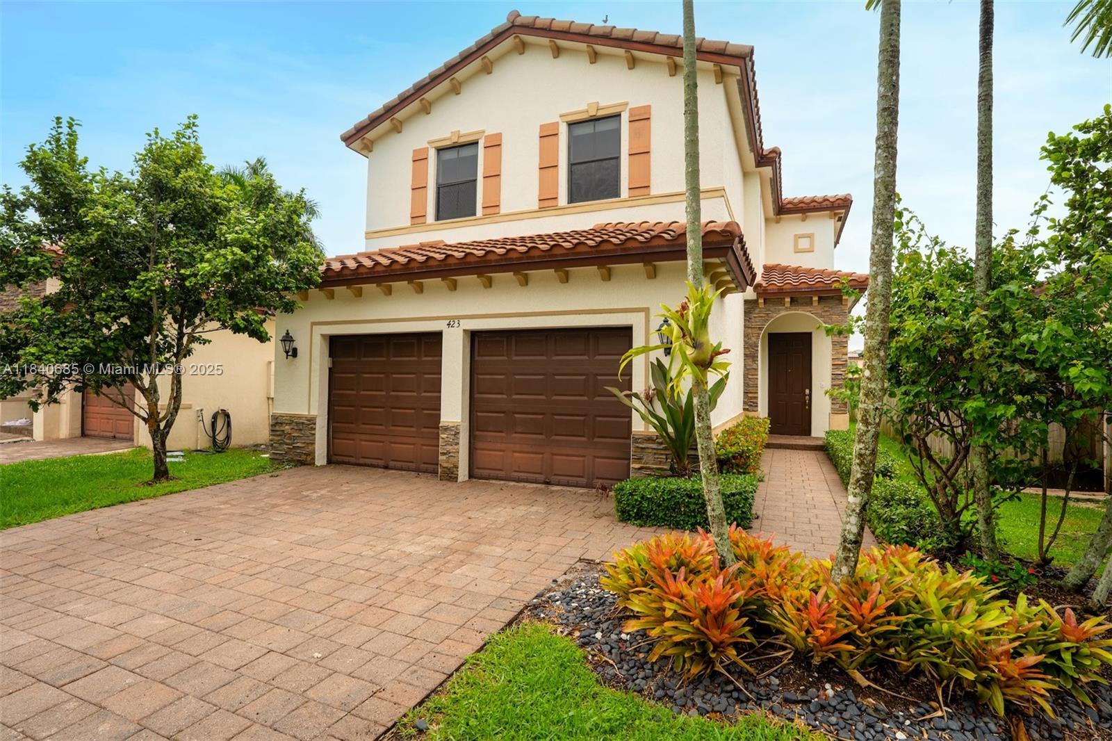 423 33rd Ter, Homestead, FL 33033