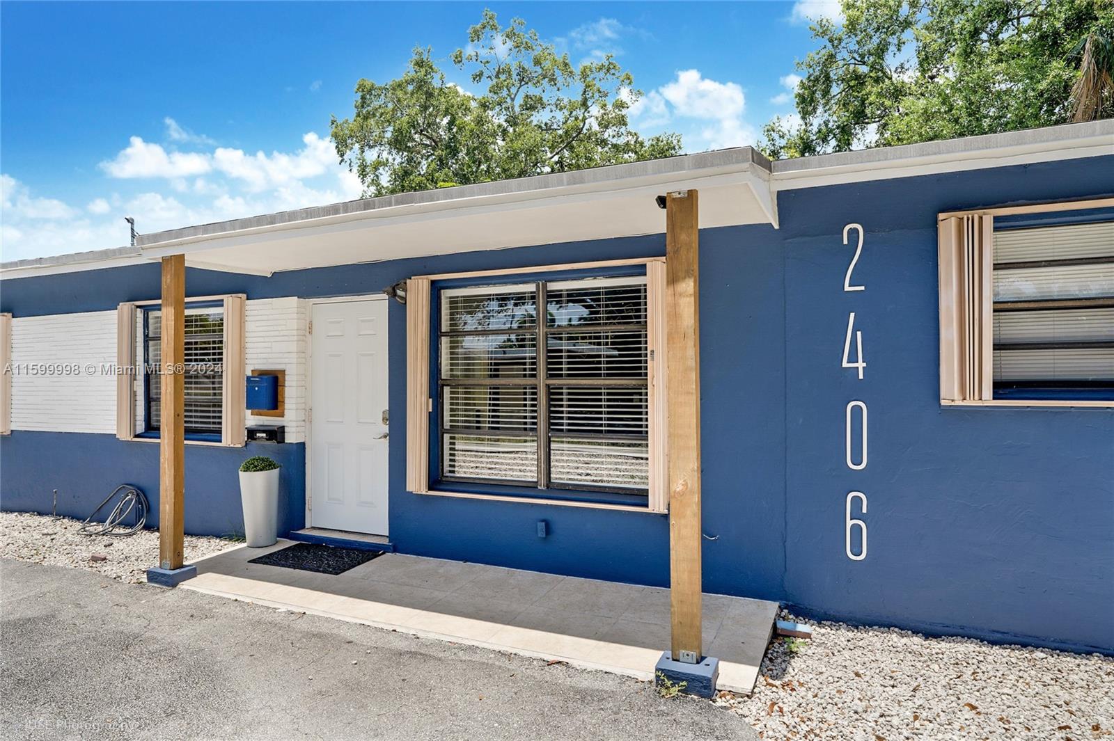 2406 28 Avenue, Hollywood, FL 33020