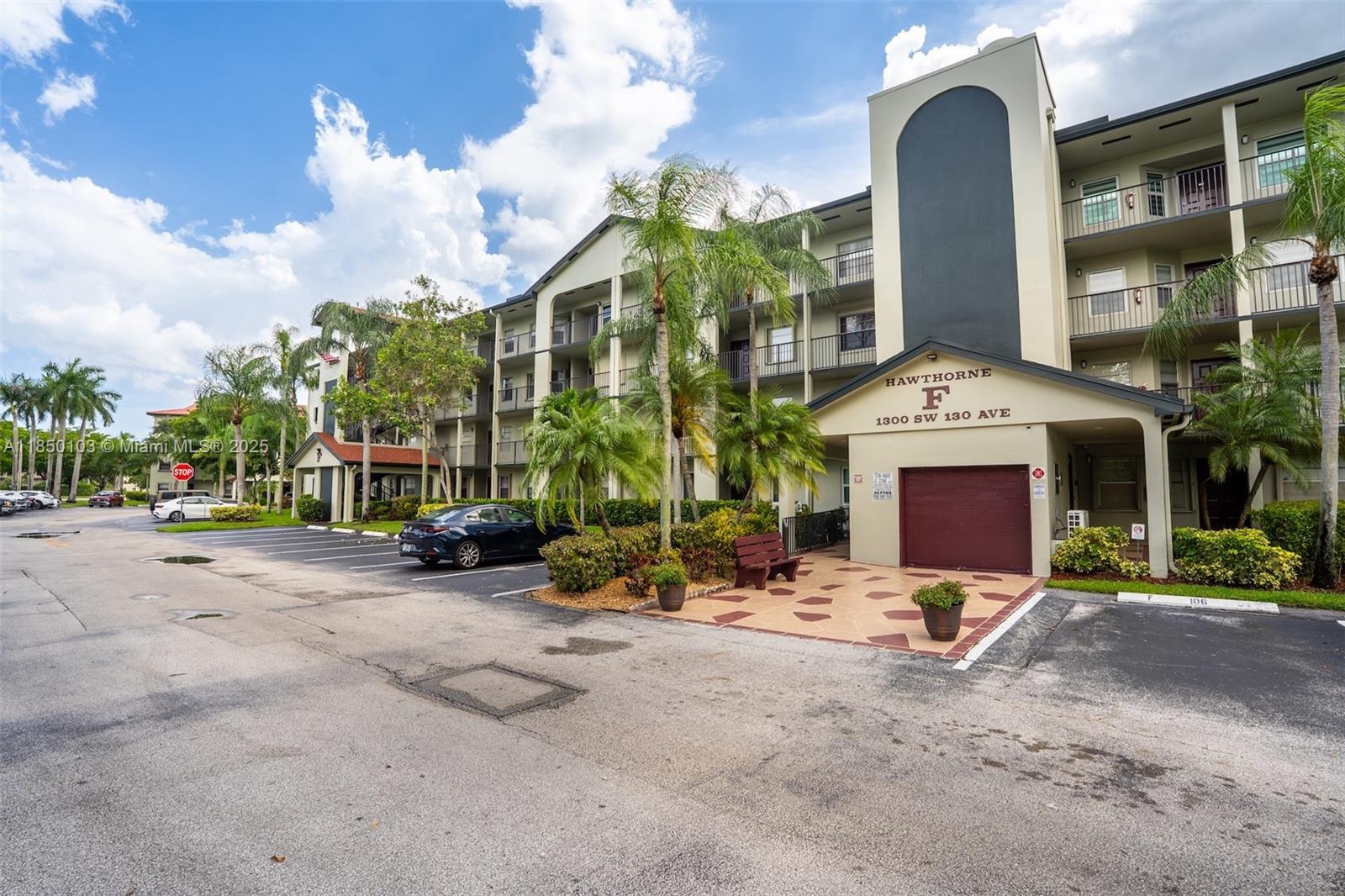 1300 130th Ave, Pembroke Pines, FL 33027