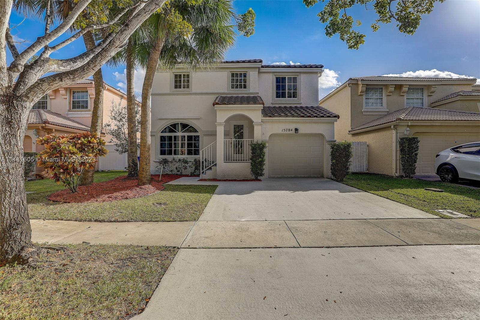 15784 24th St, Pembroke Pines, FL 33028