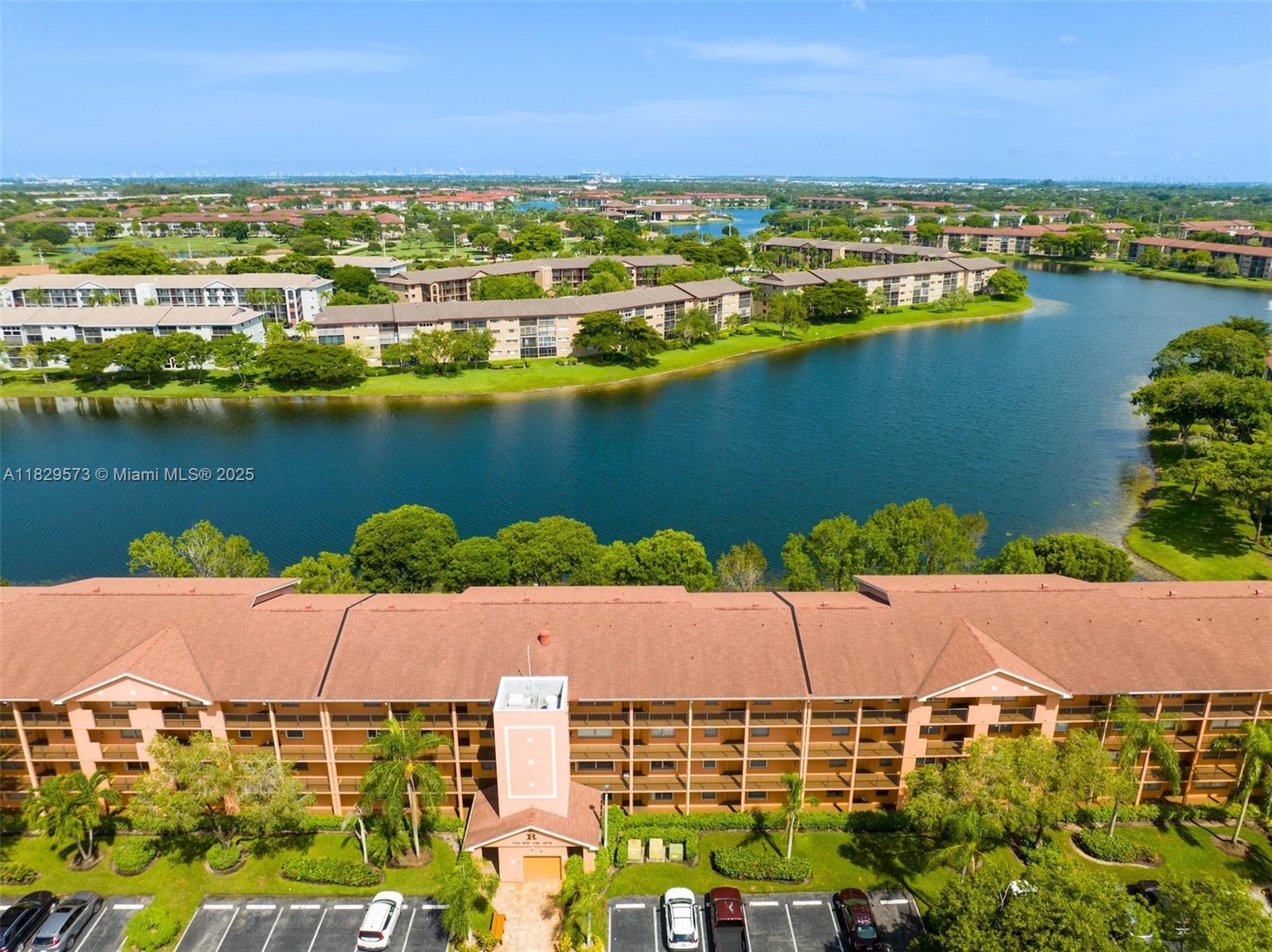 701 141st Ave, Pembroke Pines, FL 33027