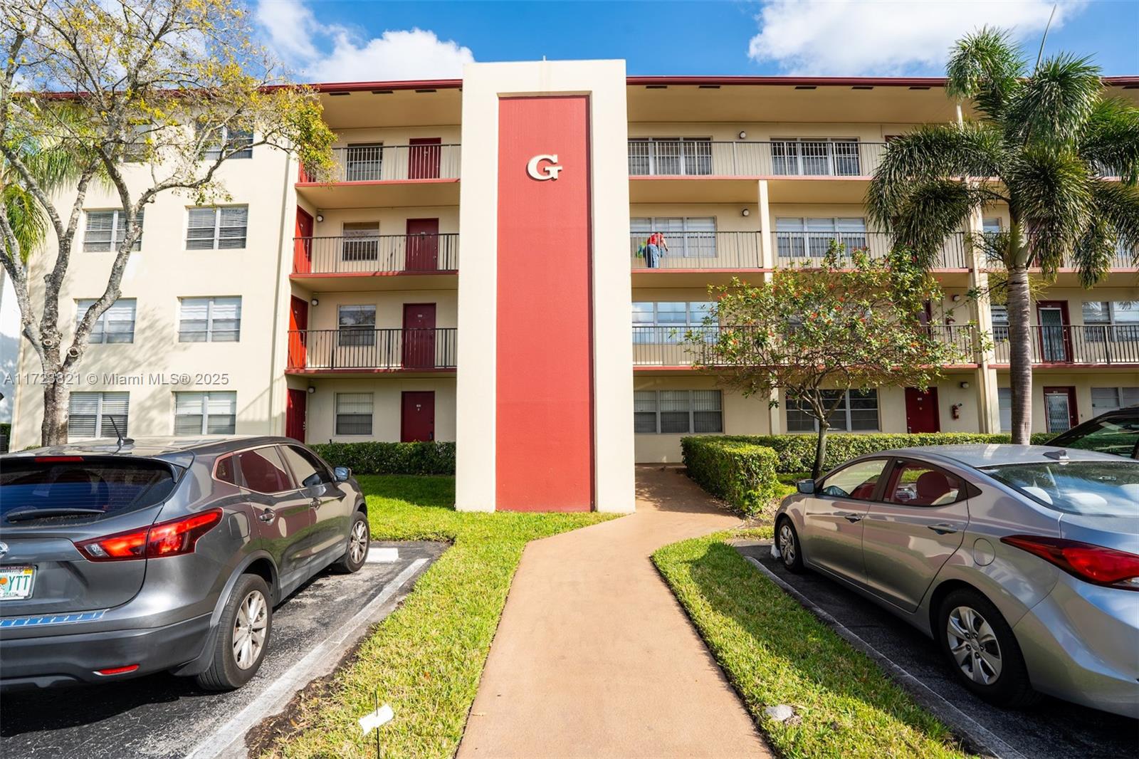 1551 135th Ter, Pembroke Pines, FL 33027
