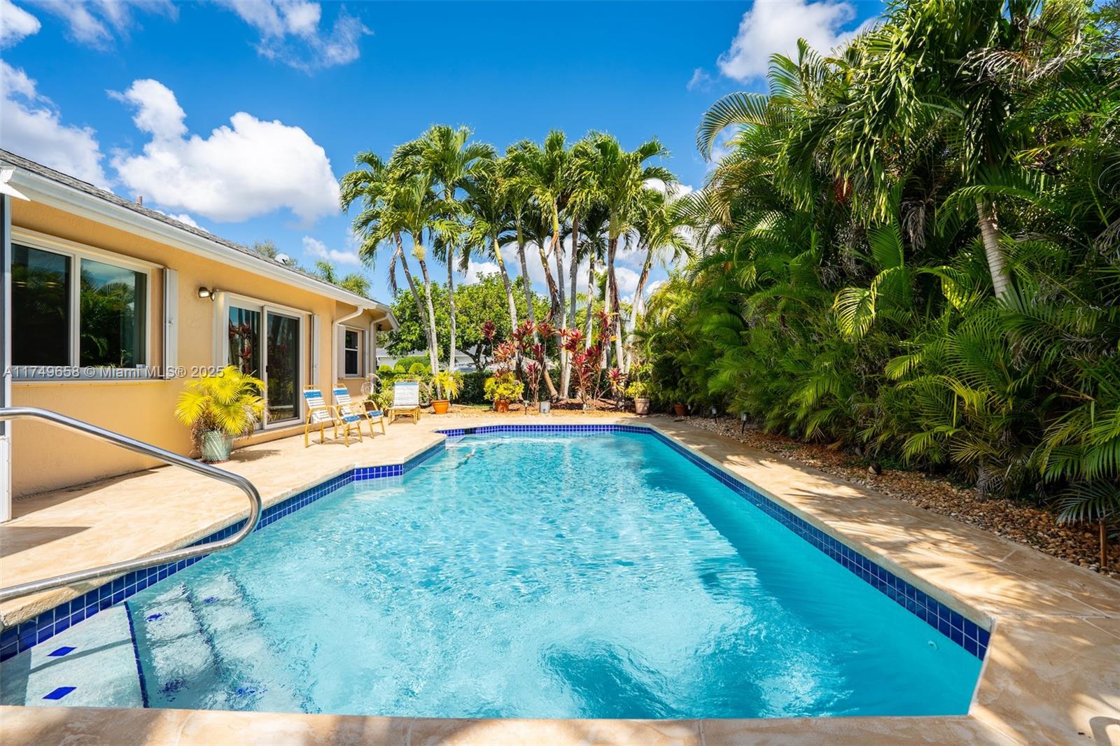 311 197th Ave, Pembroke Pines, FL 33029