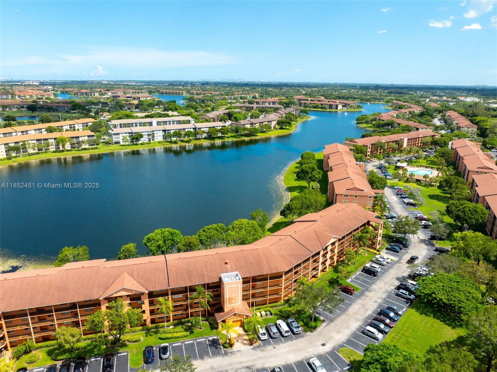 571 141st Ave, Pembroke Pines, FL 33027