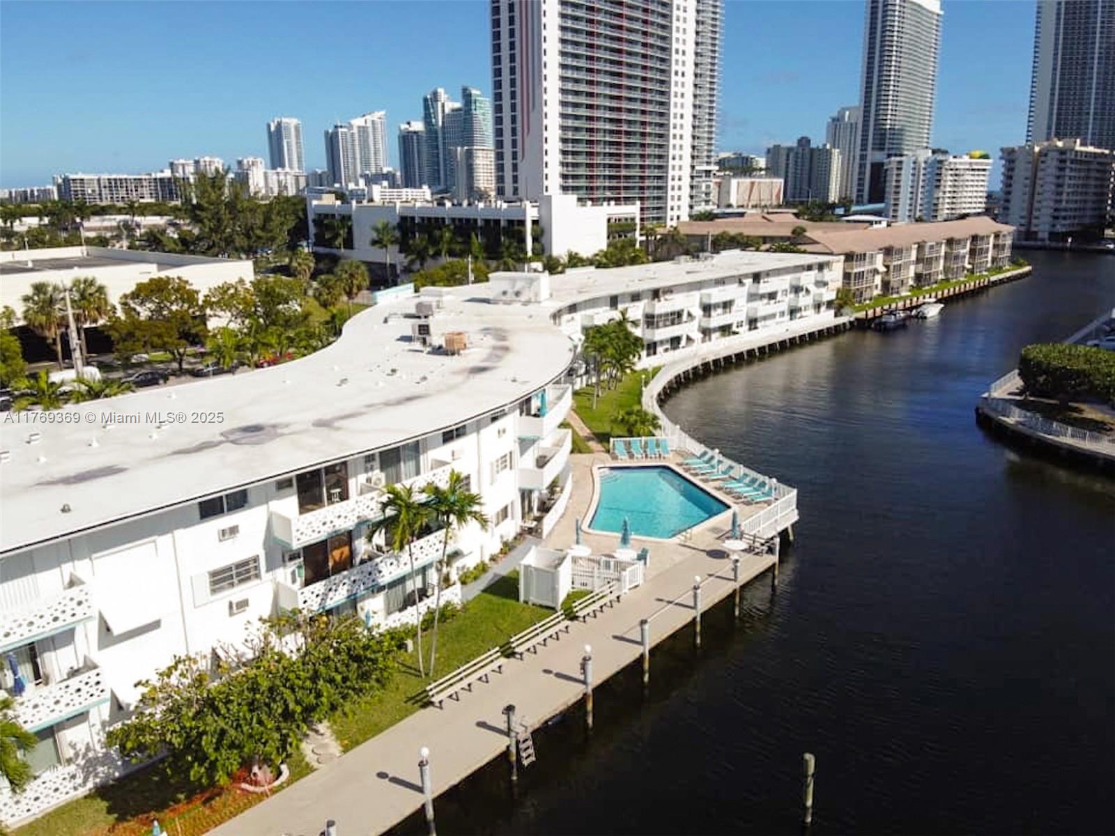 2500 Diana Dr, Hallandale Beach, FL 33009