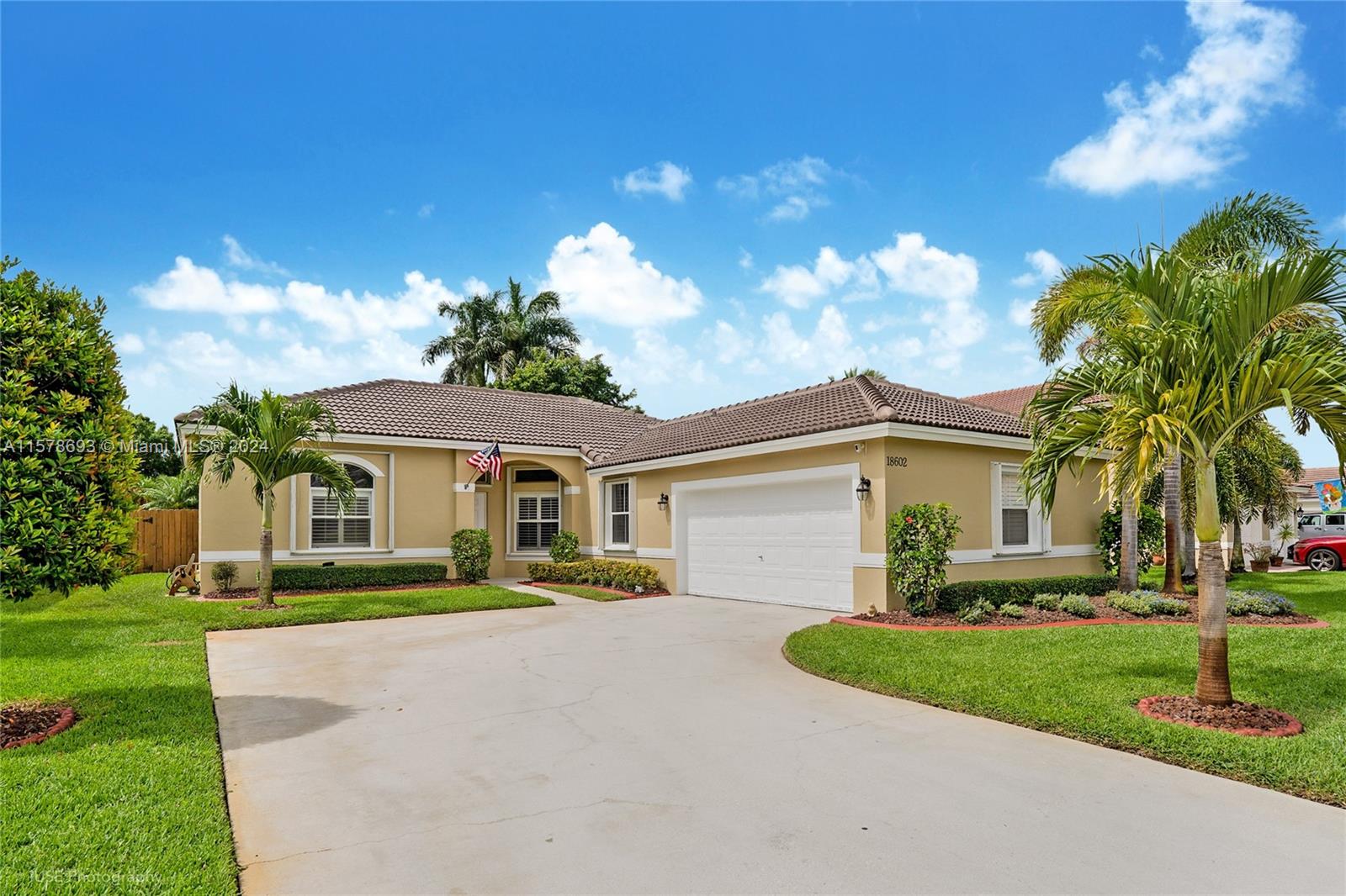18602 23rd St, Pembroke Pines, FL 33029
