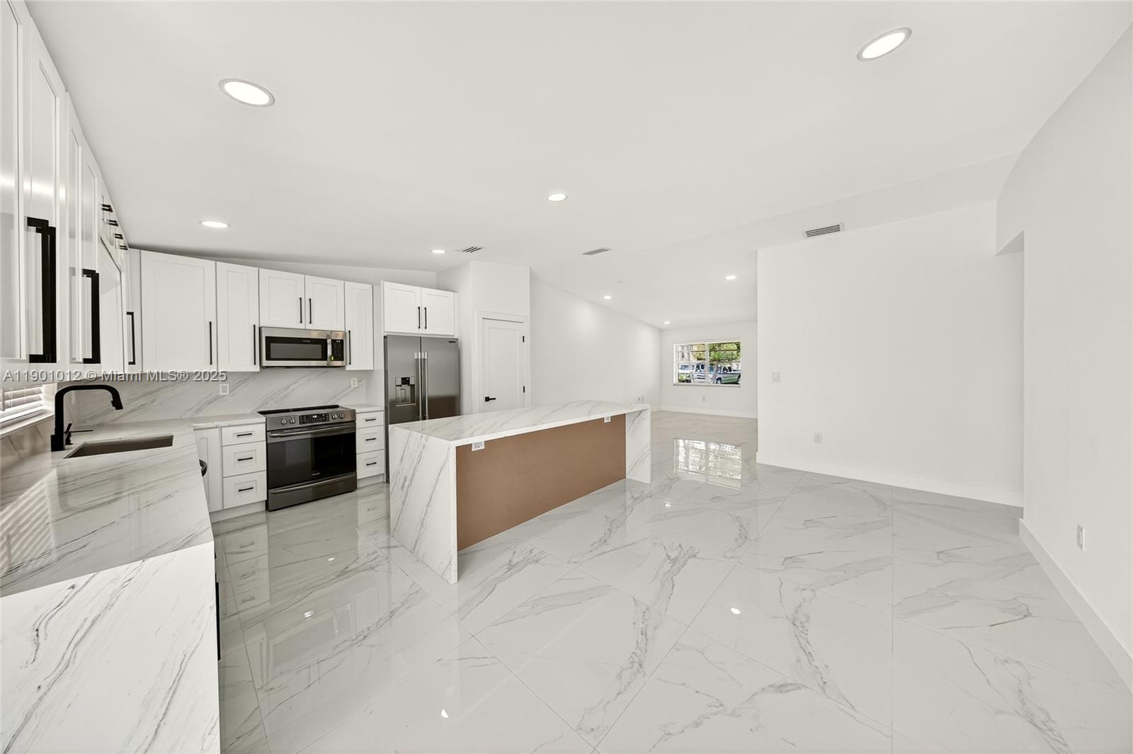 5913 112th Ter, Cooper City, FL 33330