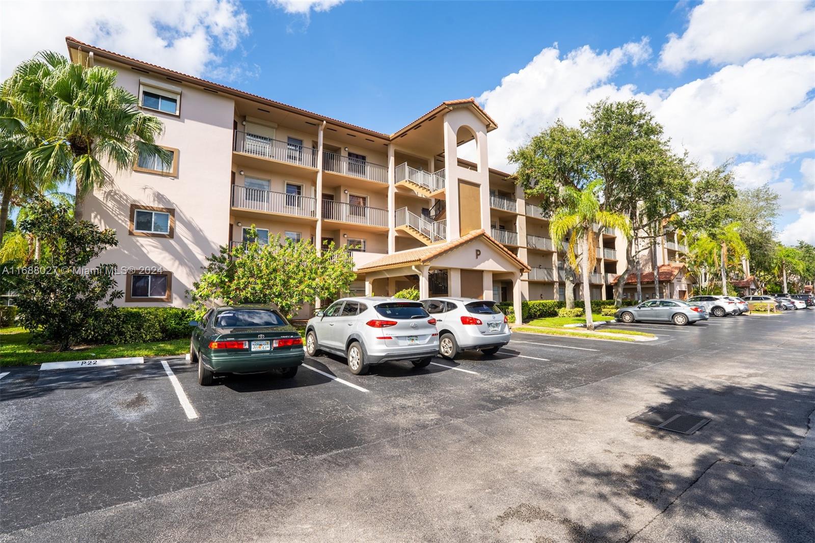 1300 124th Ter, Pembroke Pines, FL 33027